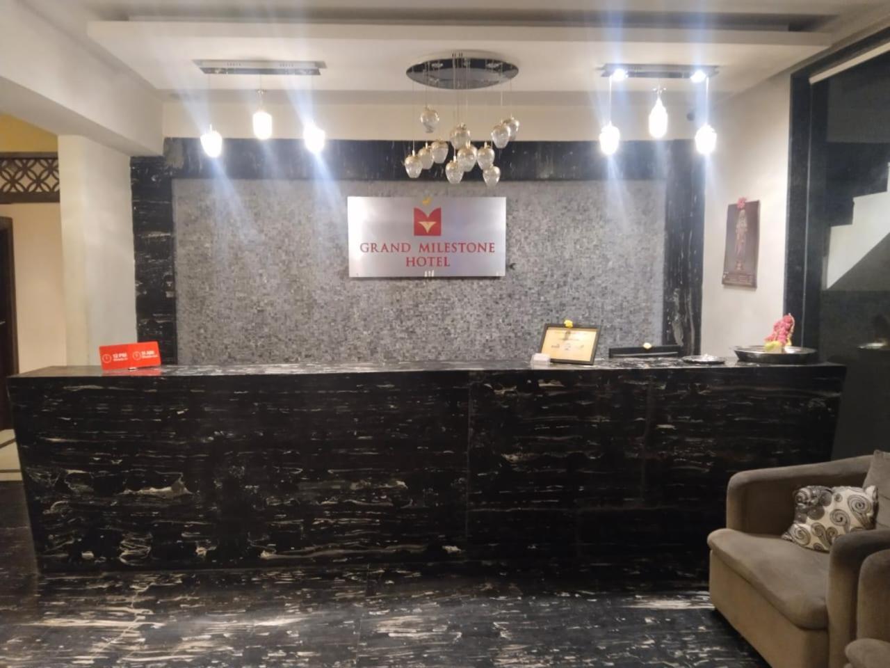 Willa Grand Milestone Mysuru Zewnętrze zdjęcie