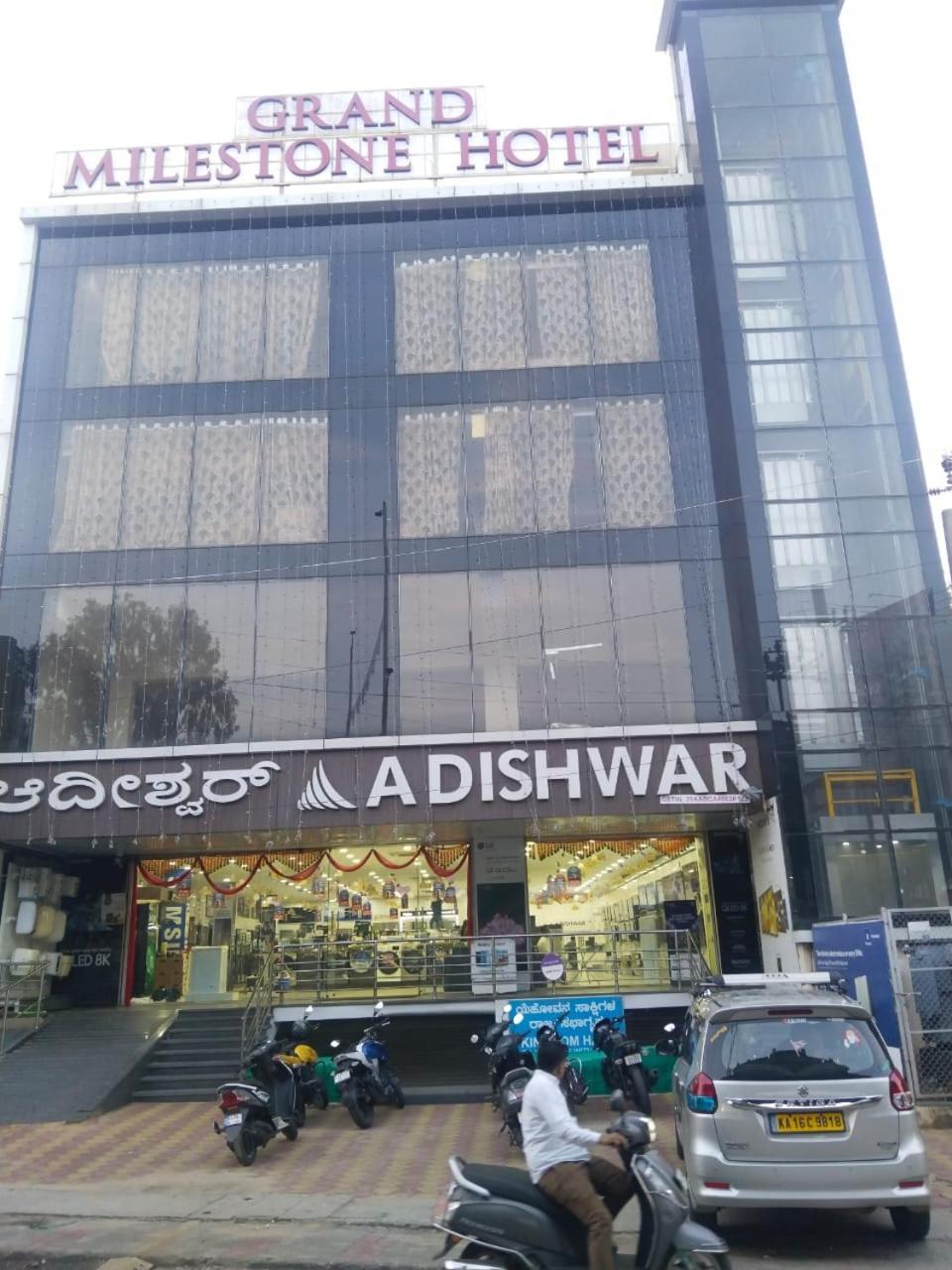 Willa Grand Milestone Mysuru Zewnętrze zdjęcie